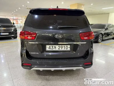 2019 Kia Canival 9-Seater Luxury, фото 4, лот 10377675