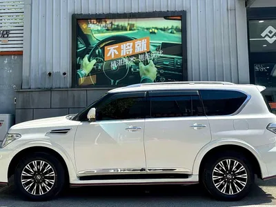 2018 Nissan Patrol 4.0L Leadership, фото 2, лот 10340456