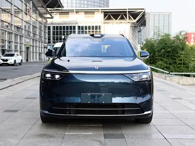 2025 AITO Wenjie AITO M8 Model Extended Range Ultra Edition 53.4kWh 5-Seater, фото 2, лот 11219597