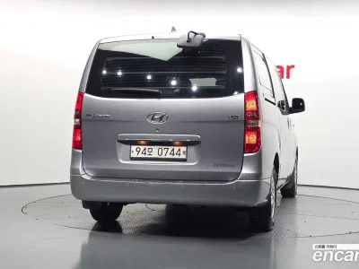 2017 Hyundai Starex 5-Seater VAN, фото 3, лот 10192635