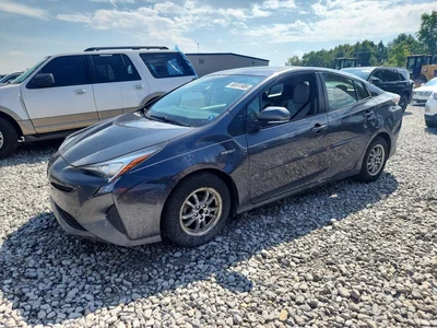 2016 TOYOTA PRIUS TWO, фото 1, лот 10581811