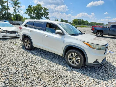 2015 TOYOTA HIGHLANDER LE PLUS, фото 4, лот 10509281