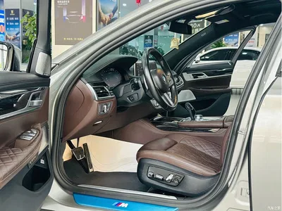 2021 BMW 7 Series Model 730Li M Sport Package, фото 4, лот 10702248