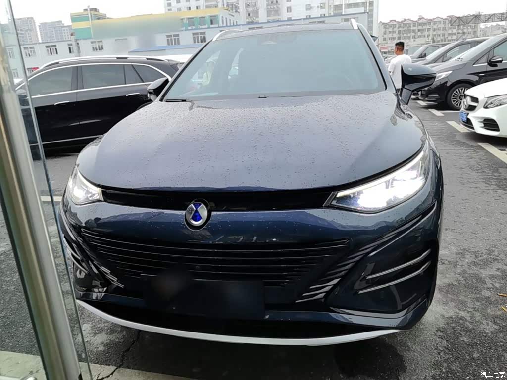 2023 Denza N8 4WD Super Hybrid Flagship 6-seater, фото 4, лот 11223816