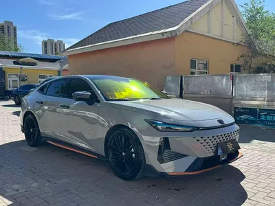 2024 Changan UNI-V 1.5T Deluxe Sport, фото 2, лот 10249155