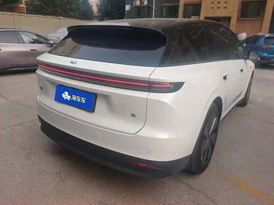 2025 Li Auto i6 4WD Base Model, фото 3, лот 10684403