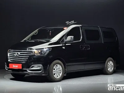 2019 Hyundai Starex Van 5-Seater, фото 1, лот 10229074