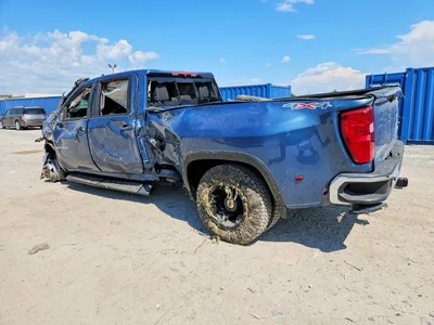 2026 CHEVROLET SILVERADO K3500 LT, фото 2, лот 10975228