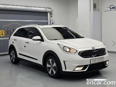 2017 Kia Niro Prestige, фото 4, лот 10327180