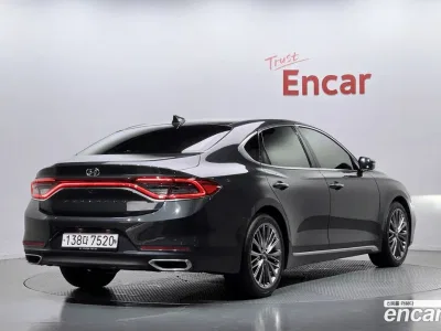 2018 Hyundai Grandeur 2.4 Premium, фото 2, лот 10231034