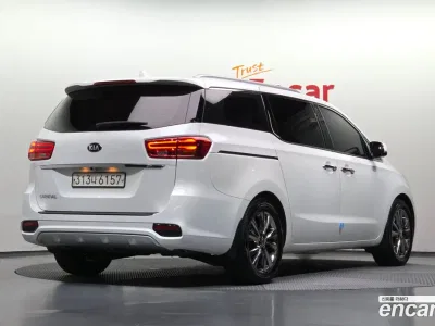 2020 Kia Canival 9-Seater Noblesse Special, фото 2, лот 10608831