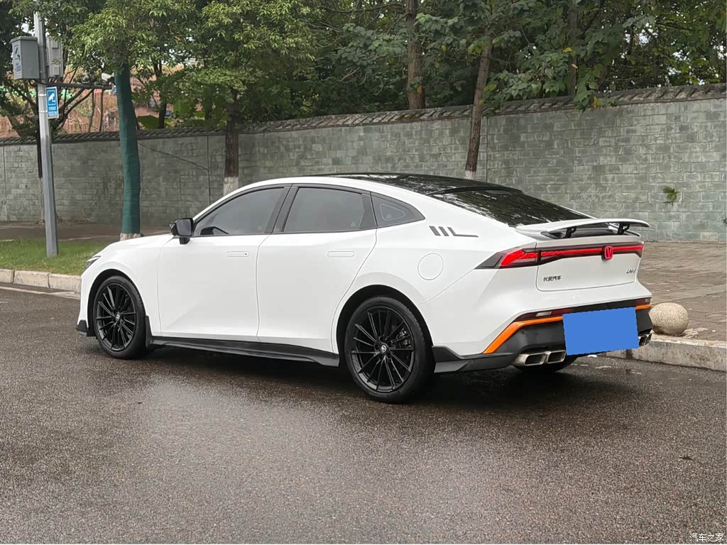 2024 Changan UNI-V 1.5T Deluxe Sport, фото 3, лот 11227514