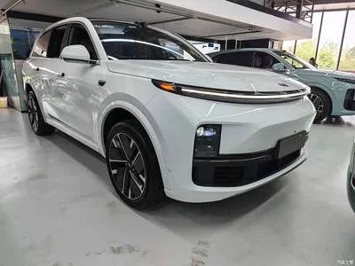 2025 Li Auto Li L8 Max Smart Renewal Edition, фото 2, лот 10829904