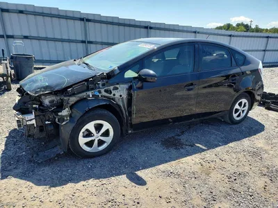 2013 TOYOTA PRIUS TWO, фото 1, лот 10526694