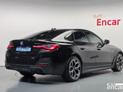 2022 BMW i4 eDrive40 M Sports, фото 2, лот 10205438