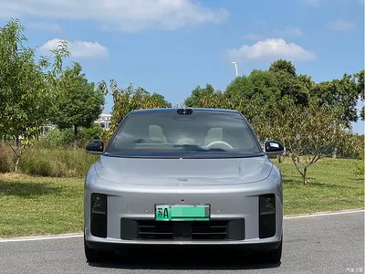 2025 Li Auto i6 4WD Base Model, фото 2, лот 11228541