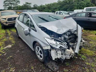 2015 TOYOTA PRIUS TWO, фото 4, лот 10521180
