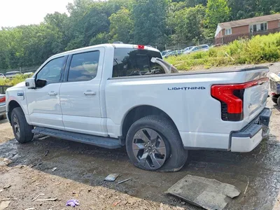 2025 FORD F150 LIGHTNING LARIAT, фото 2, лот 10673575