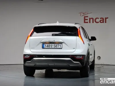 2022 Kia Niro Signature, фото 3, лот 10225016