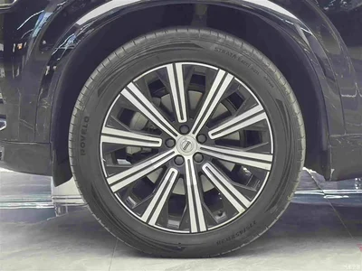 2021 Volvo XC90 B5 Smart Drive Luxury 5-seater, фото 4, лот 10593798