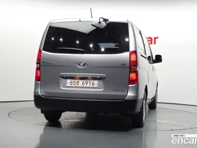 2021 Hyundai Starex Van 5-Seater, фото 3, лот 10192706