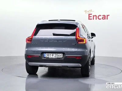 2022 Volvo XC40 B4 Inscription, фото 4, лот 10126366