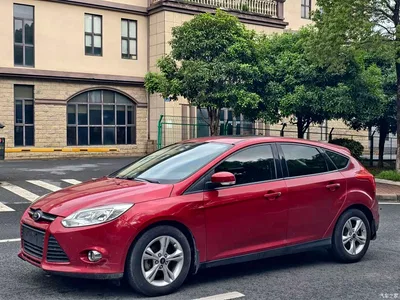 2012 Ford Focus Hatchback 1.6L Automatic Trend, фото 1, лот 10297417