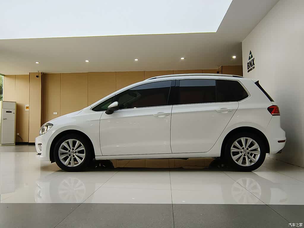 2016 Volkswagen Golf Sportsvan 230TSI Automatic Progressive, фото 4, лот 10473229
