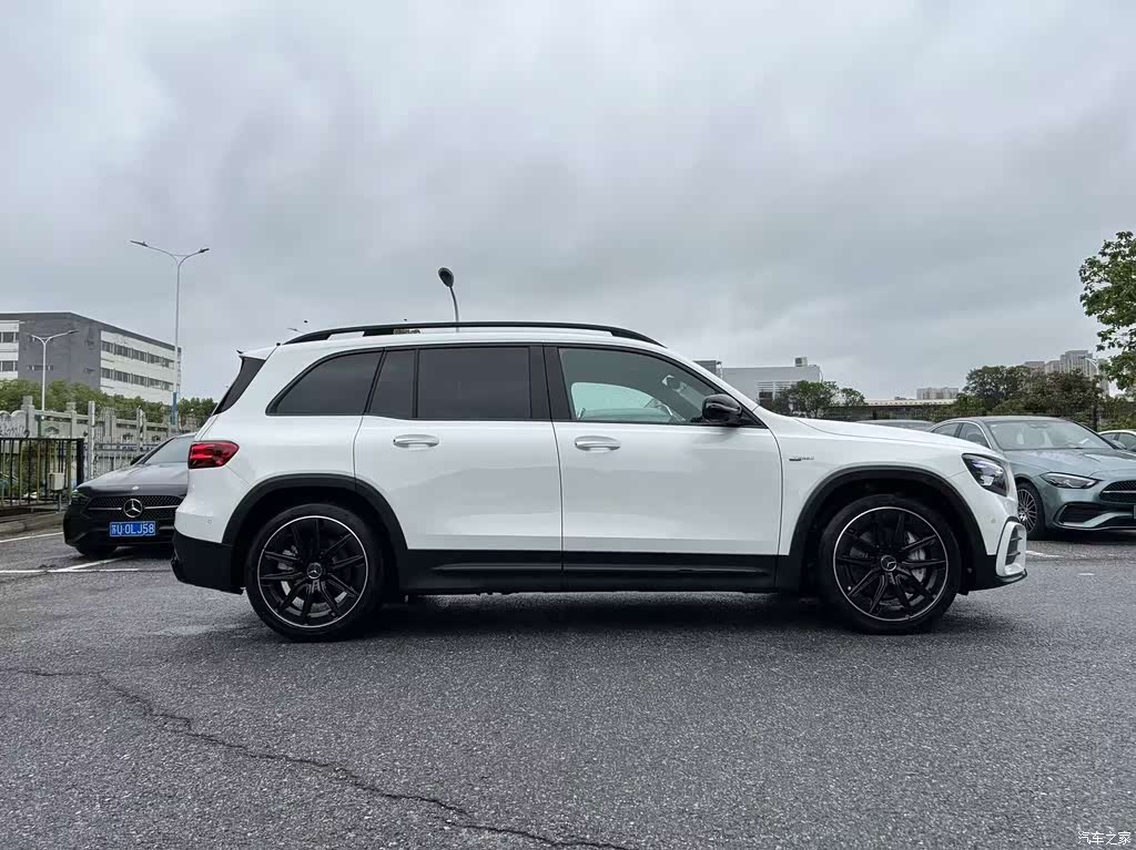 2025 Mercedes-Benz GLB AMG Model AMG GLB 35 4MATIC, фото 4, лот 10363747