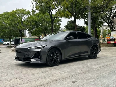 2022 Changan UNI-V 1.5T Premium Model, фото 1, лот 10250012