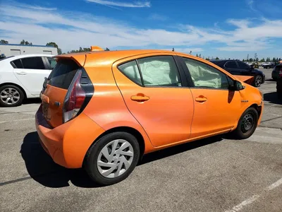 2015 TOYOTA PRIUS C TWO, фото 3, лот 10534359