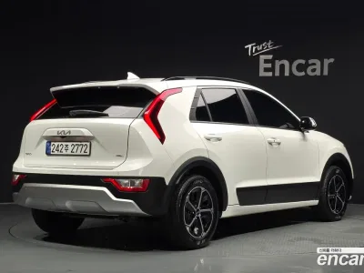 2025 Kia Niro Prestige, фото 2, лот 10219877