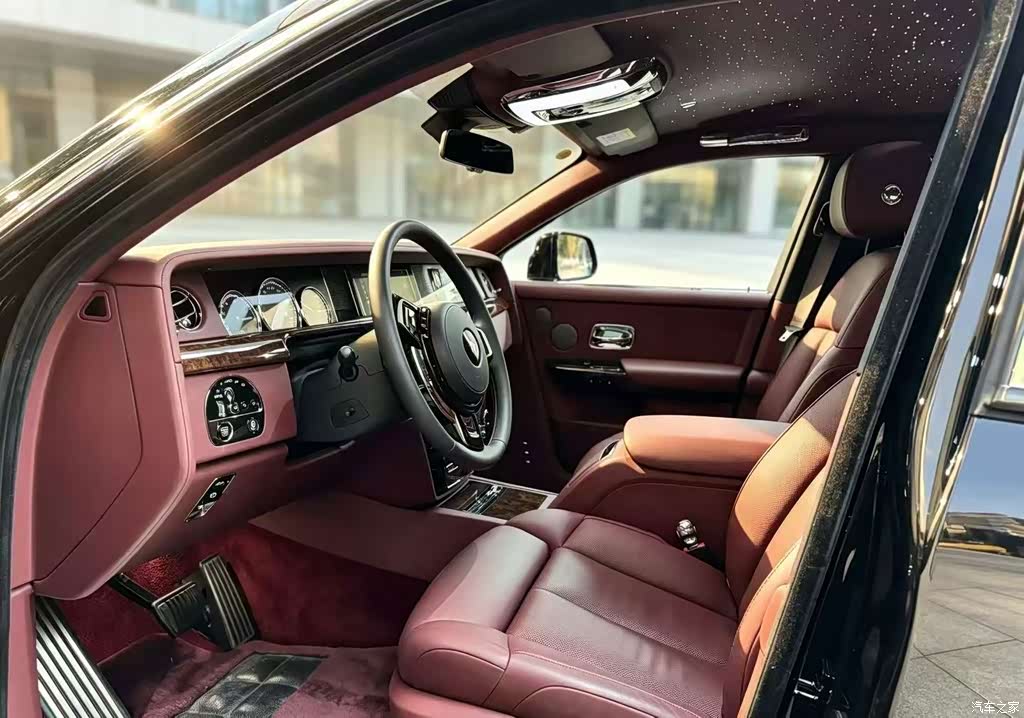 2018 Rolls-Royce Phantom 6.7T Standard Wheelbase Version, фото 4, лот 10240324