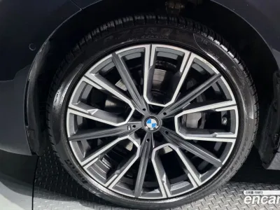 2022 BMW 7-Series 740Li xDrive M Sport Package, фото 4, лот 10058773