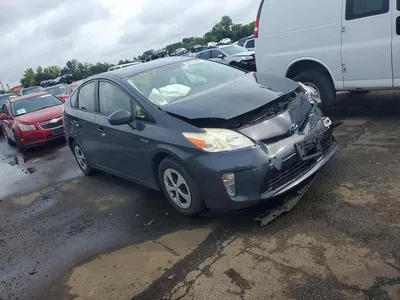 2013 TOYOTA PRIUS FOUR, фото 4, лот 10516601