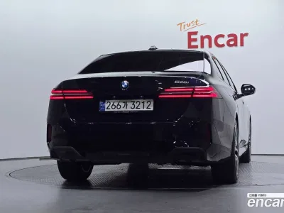 2024 BMW 5-Series 520i M Sport, фото 3, лот 10049470