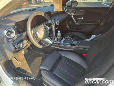 2024 Mercedes-Benz A-Class A220 Sedan, фото 3, лот 10162044