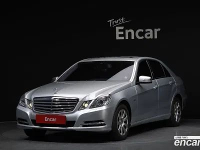 2011 Mercedes-Benz E-Class E200 CGI, фото 1, лот 10168439