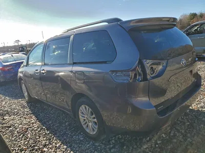 2017 TOYOTA SIENNA XLE, фото 2, лот 10493189