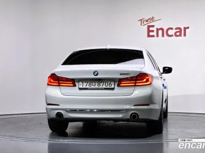 2019 BMW 5-Series 520i Luxury, фото 3, лот 10048147