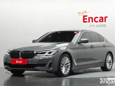 2021 BMW 5-Series 520i Luxury, фото 1, лот 10179328