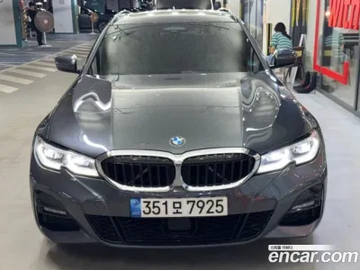 2022 BMW 3-Series 320i Touring M Sports, фото 1, лот 10045221