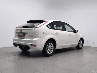 2013 Ford Focus Hatchback Classic 1.8L Automatic Base, фото 2, лот 10279491