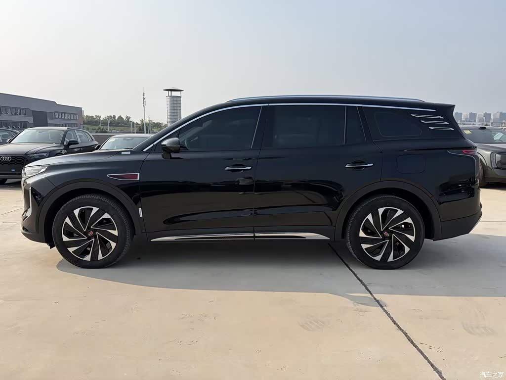 2024 Hongqi HS7 PHEV 2.0T PHEV AWD Qichang Edition 7-seater, фото 4, лот 10768481