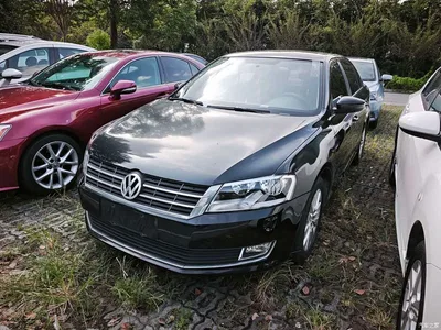 2013 Volkswagen Lavida Facelift Classic 1.6L Manual Comfort, фото 1, лот 10270842