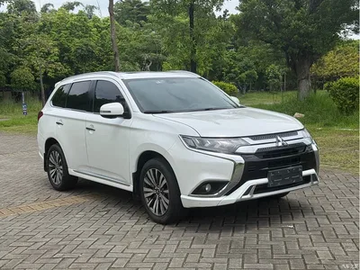 2021 Mitsubishi Outlander 2.4L 4WD Deluxe Edition 7-Seater, фото 3, лот 10339338