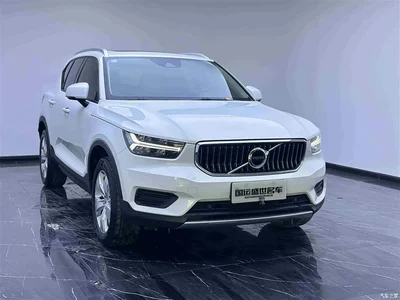 2022 Volvo XC40 Model T4 AWD Smart Drive Fashion Edition, фото 3, лот 10372645