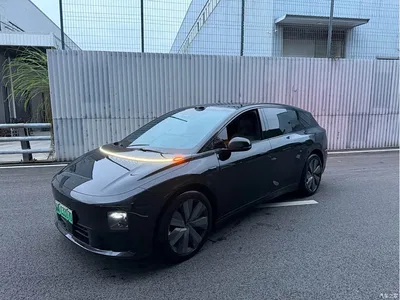 2025 Li Auto i6 4WD Base Model, фото 2, лот 11107277