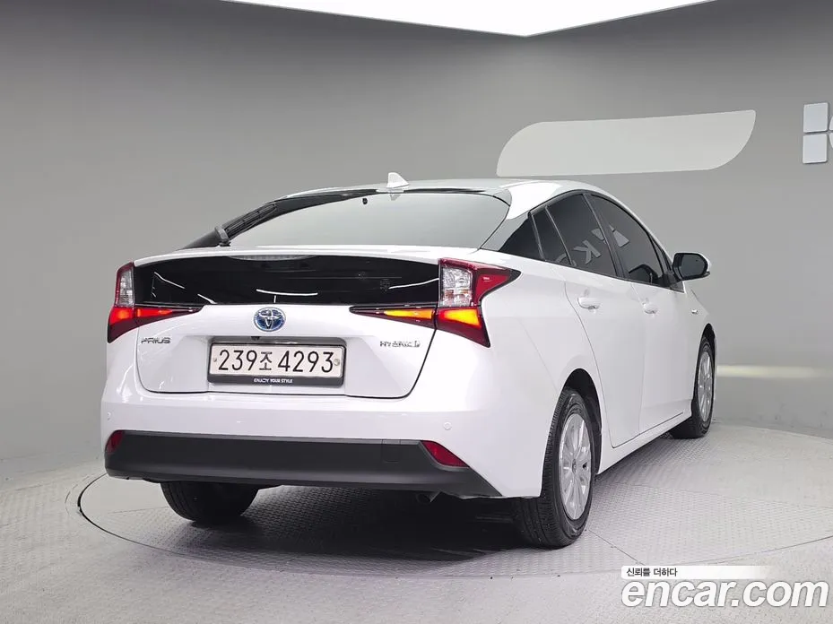 2022 Toyota Prius 1.8, фото 4, лот 11210187