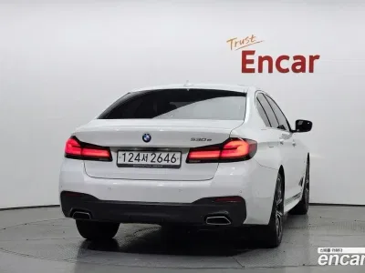 2023 BMW 5-Series 530e M Sport, фото 4, лот 10199865